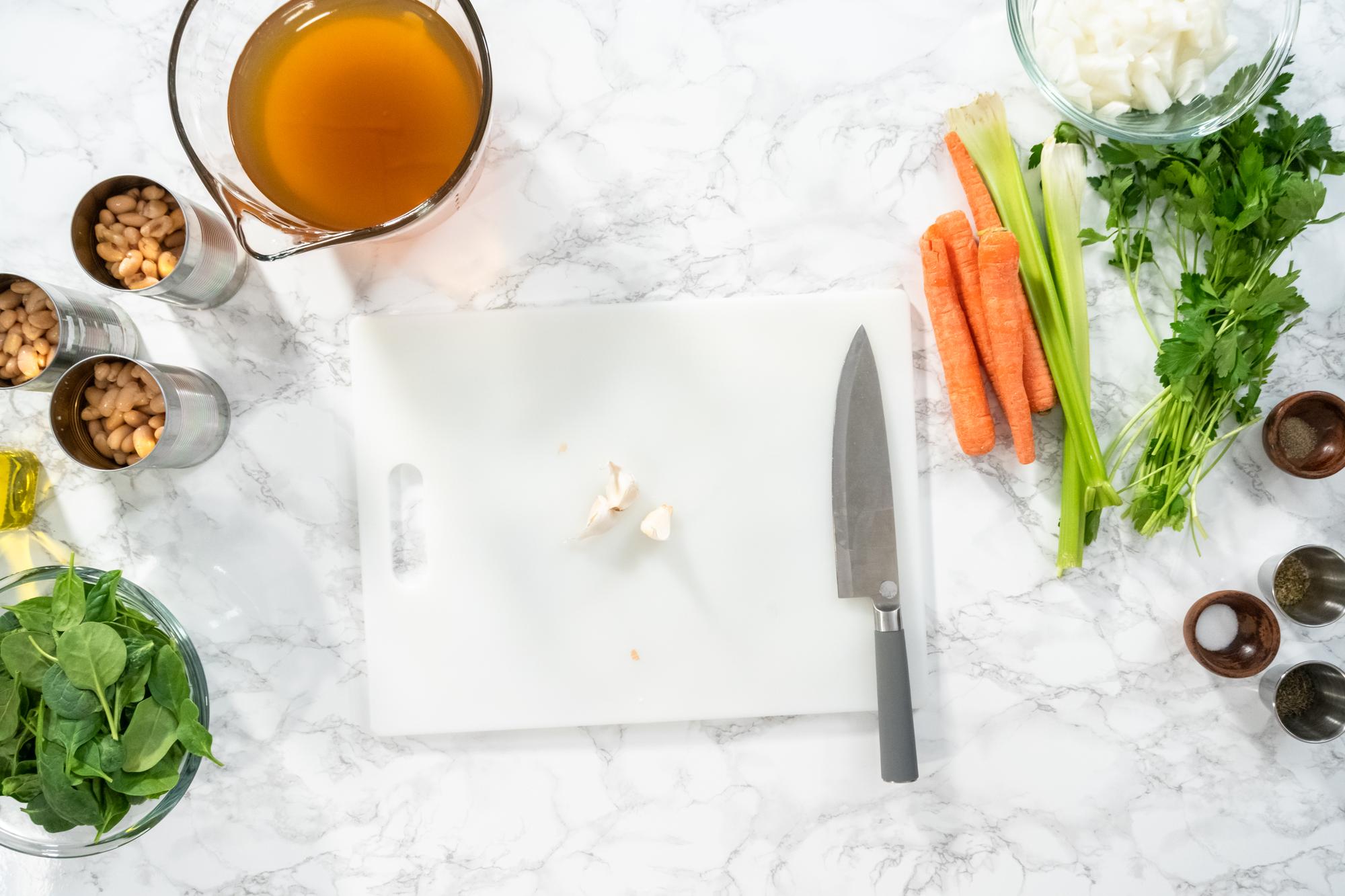 Subscription box with ingredients and recipe cards
